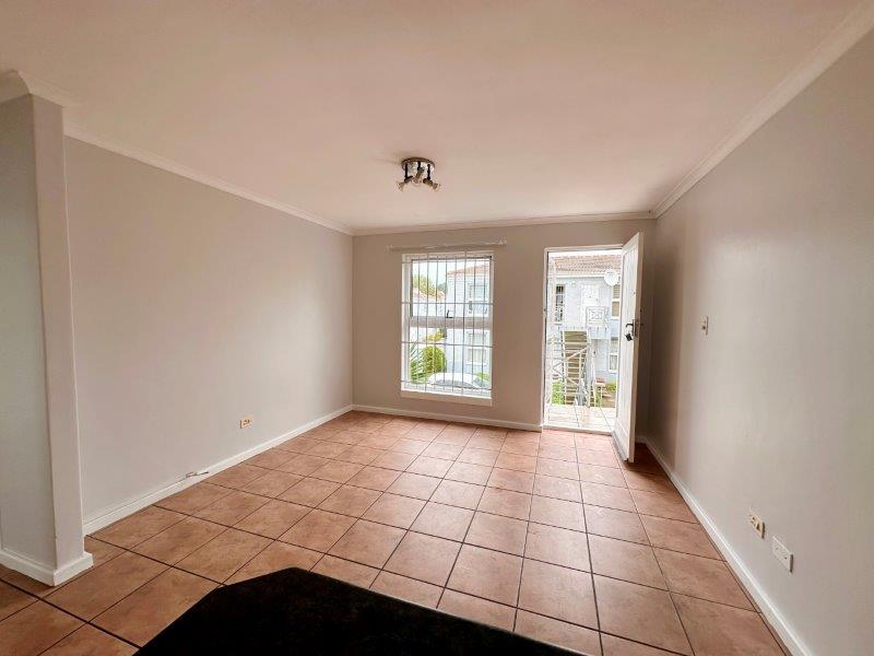 To Let 2 Bedroom Property for Rent in Vredekloof Western Cape